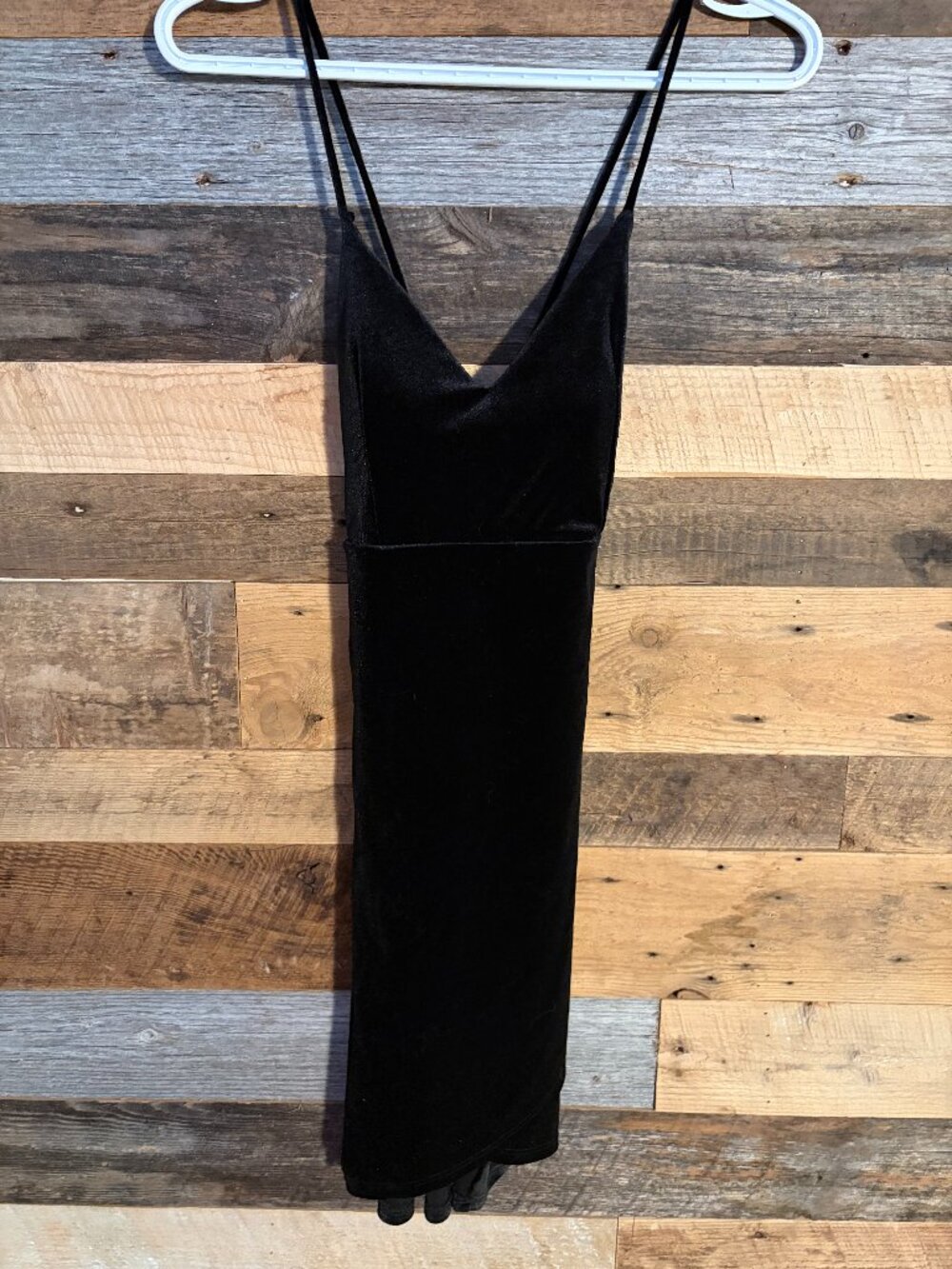 BLACK VELOUR SHORT DRESS